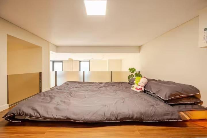 Gangnam Style House Bed & Breakfast