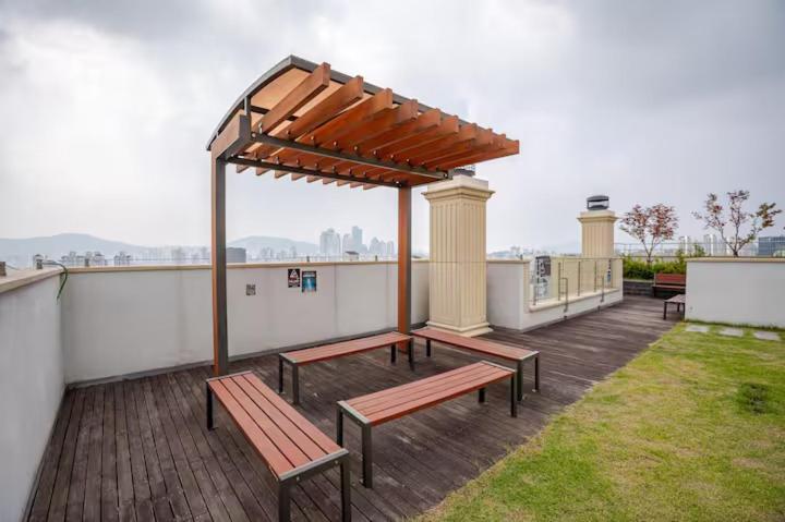 Bed & Breakfast Gangnam Style House *